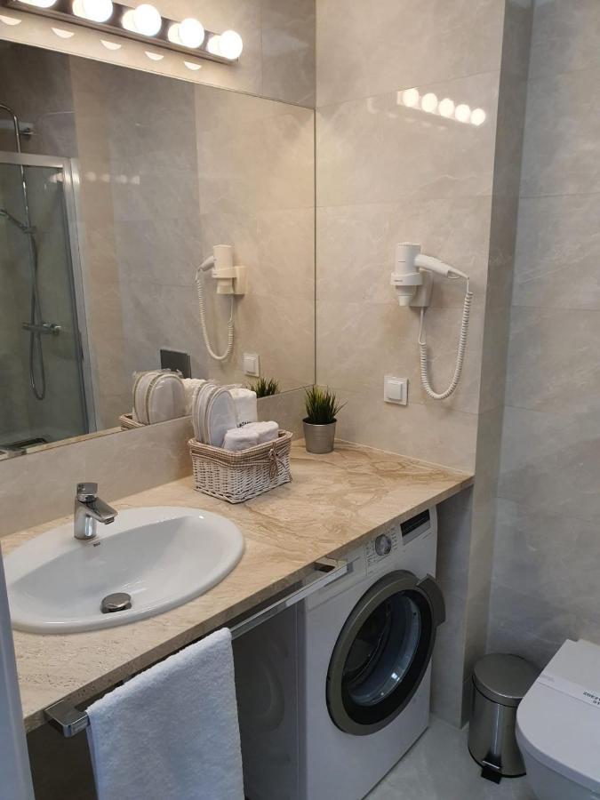 Apartamenty Kapitanskie Kasprowicza 20A Taras Kołobrzeg Exteriör bild