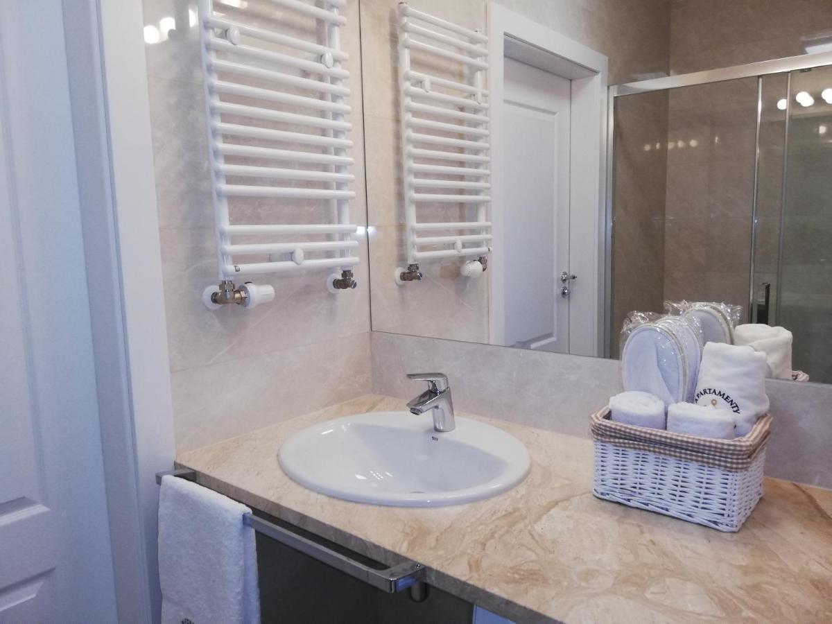 Apartamenty Kapitanskie Kasprowicza 20A Taras Kołobrzeg Exteriör bild