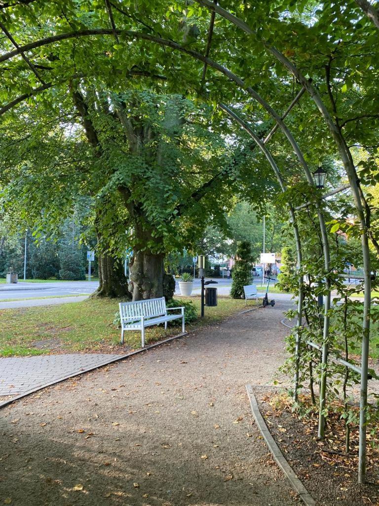 Apartamenty Kapitanskie Kasprowicza 20A Taras Kołobrzeg Exteriör bild